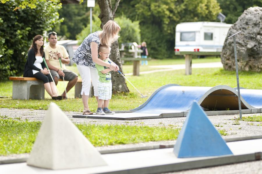 Minigolfanlage Campingplatz Heidehof Machtolsheim