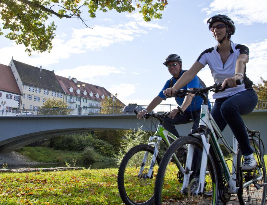 Endlich Frühling! Die perfekte Zeit für Rad- und Wandertouren