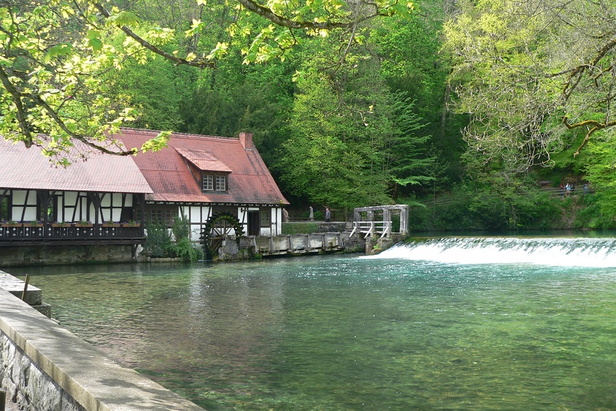 Blaubeuren_Blautopf; Tälerfahrt rund um Blaubeuren