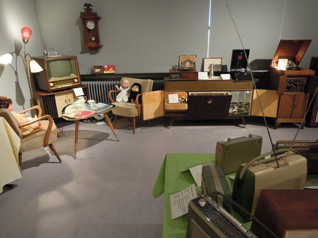 Austellung Radios im Museum